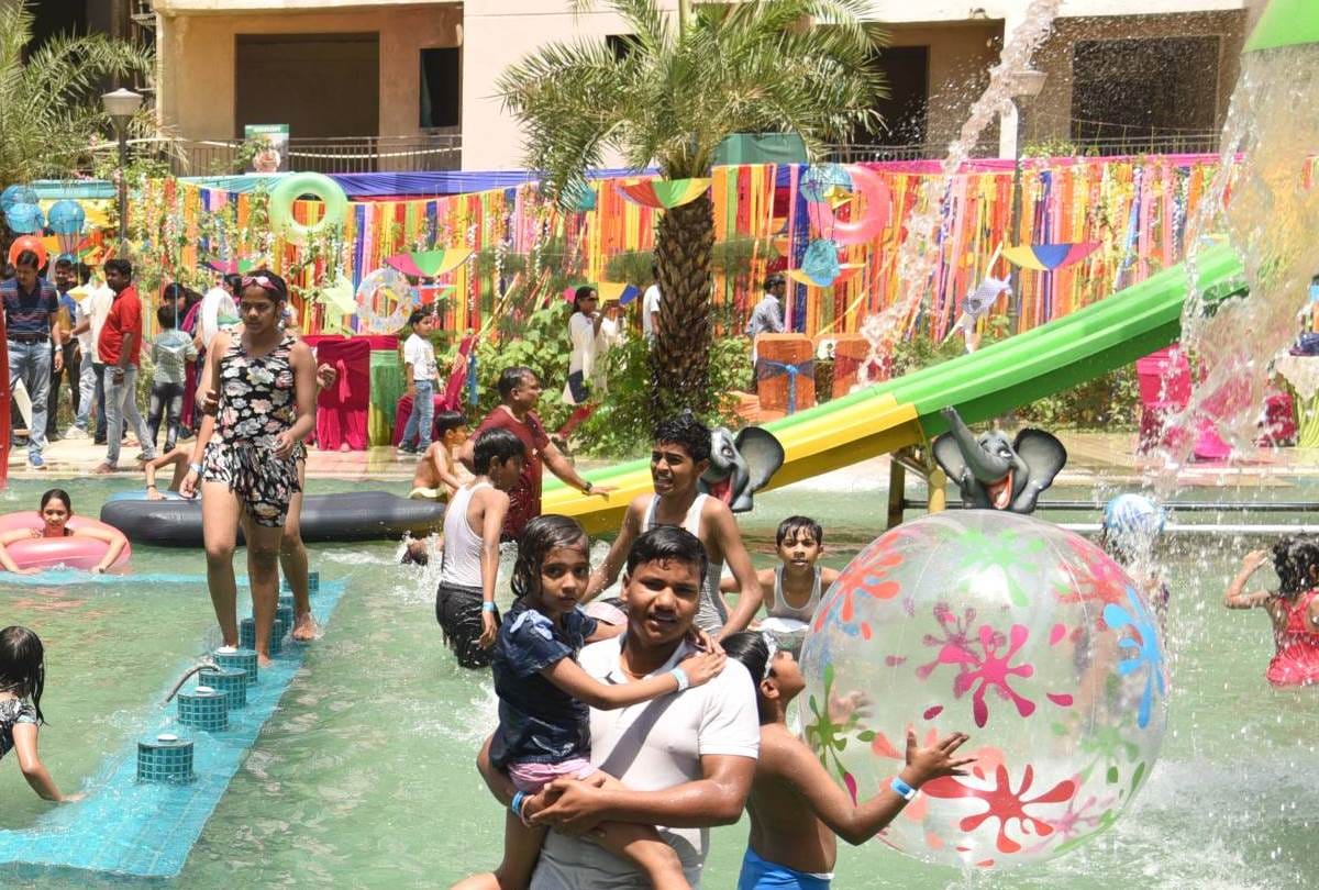 pictures of summer party in lucknow