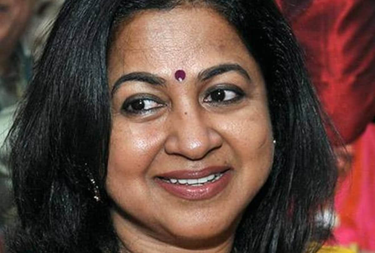 tamil actress radikaa sarathkumar Escapes in sri lanka attacks 207 killed
