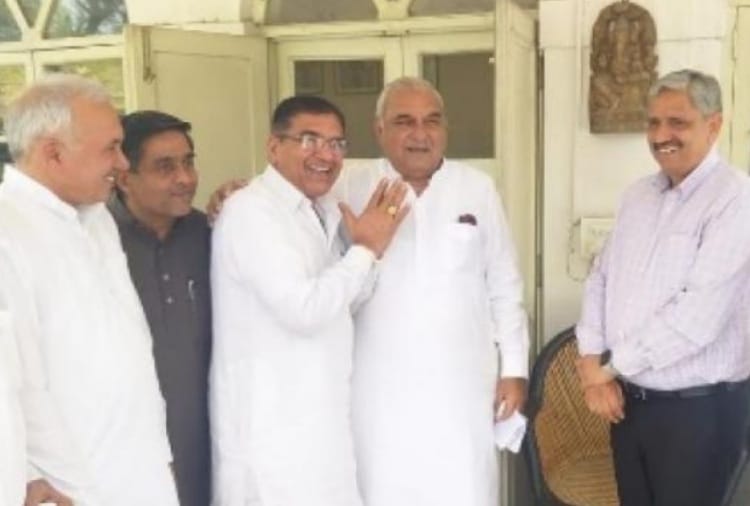 Lok Sabha Elections 2019, Formar INLD MLA Rao Bahadur Singh Joins Congress