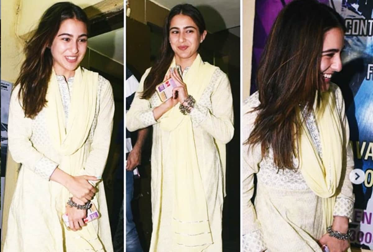 Sara Ali Khan enjoys kalank with Amrita Singh and brother Ibrahim