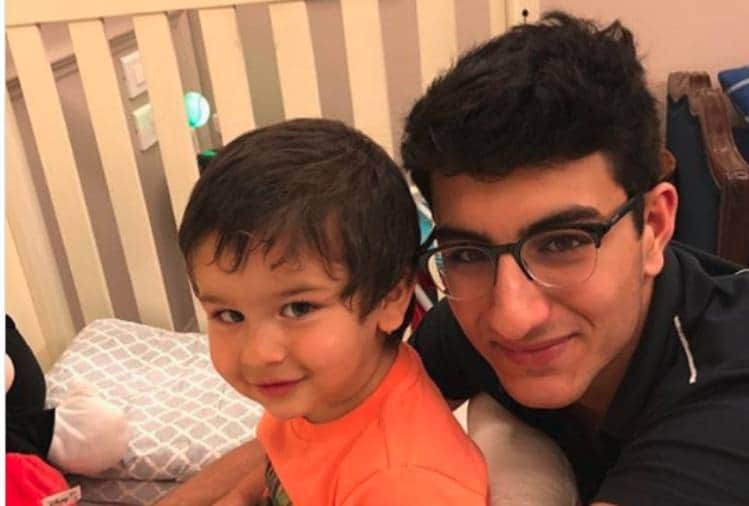 sara ali khan share taimur photo with his step brother ibrahim