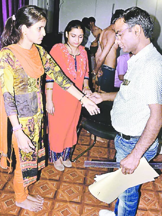medical jaach me fit mile abyaarthi