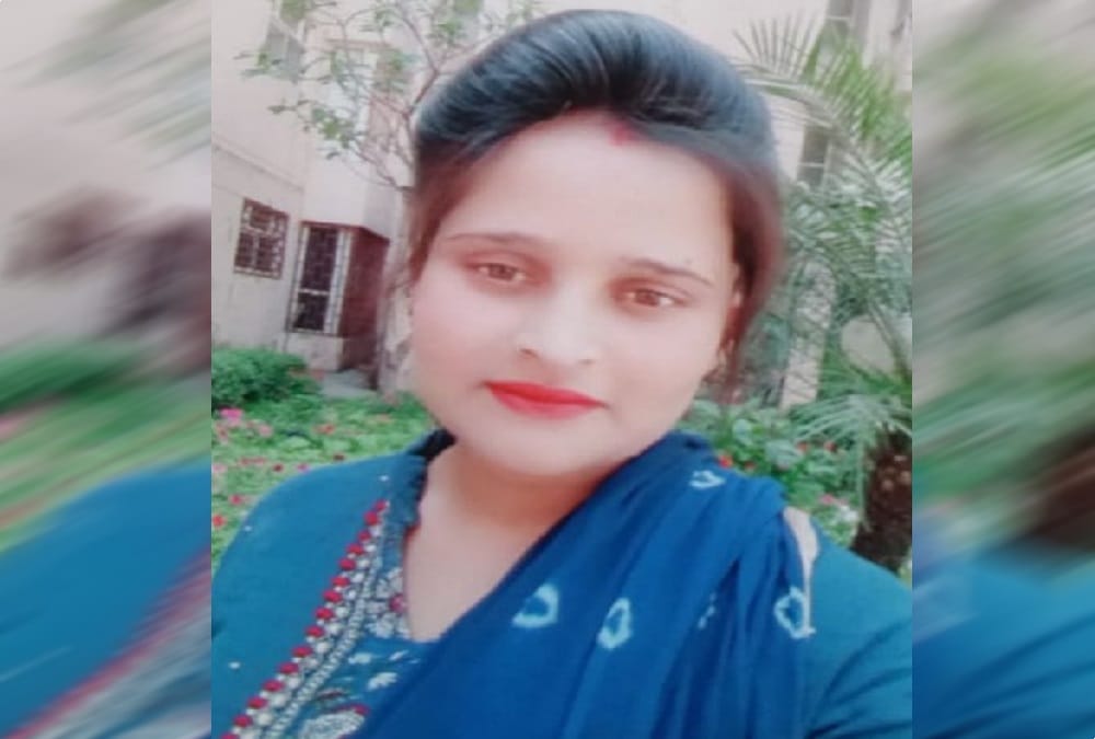 Wife Brutal murder for extra marital affair doubt in rudrapur