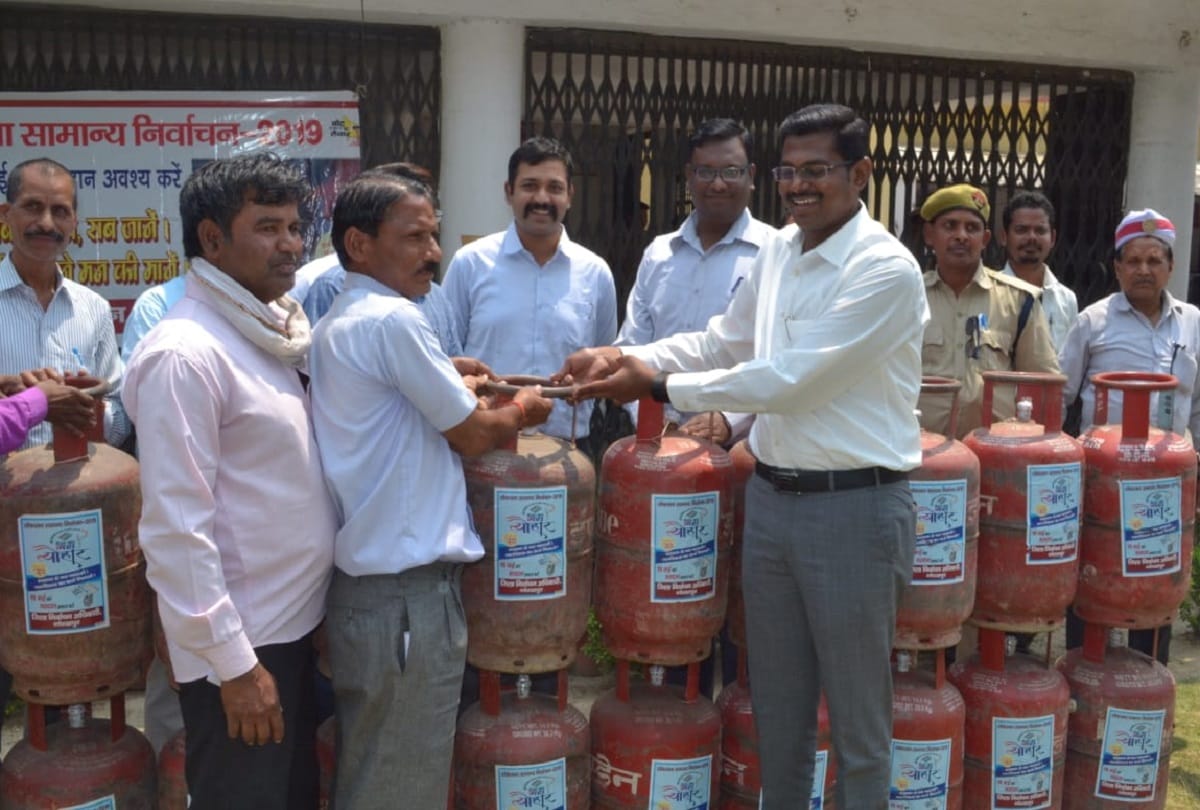 gas cylinder with voting awareness sticker will come to customers 