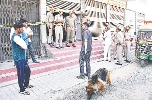 Security guard killed during robbery in courier office