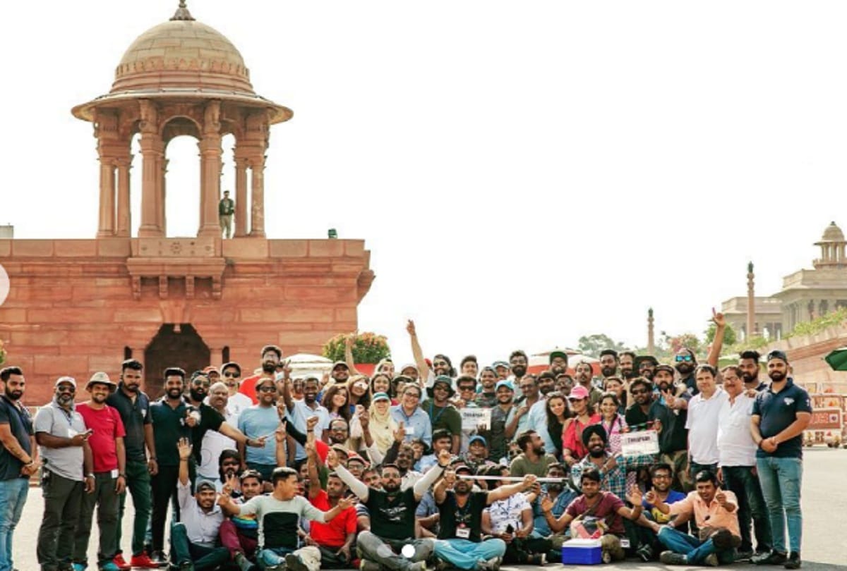 Deepika Padukone spotted outside Rashtrapati Bhavan in Delhi with Chhapaak starcast