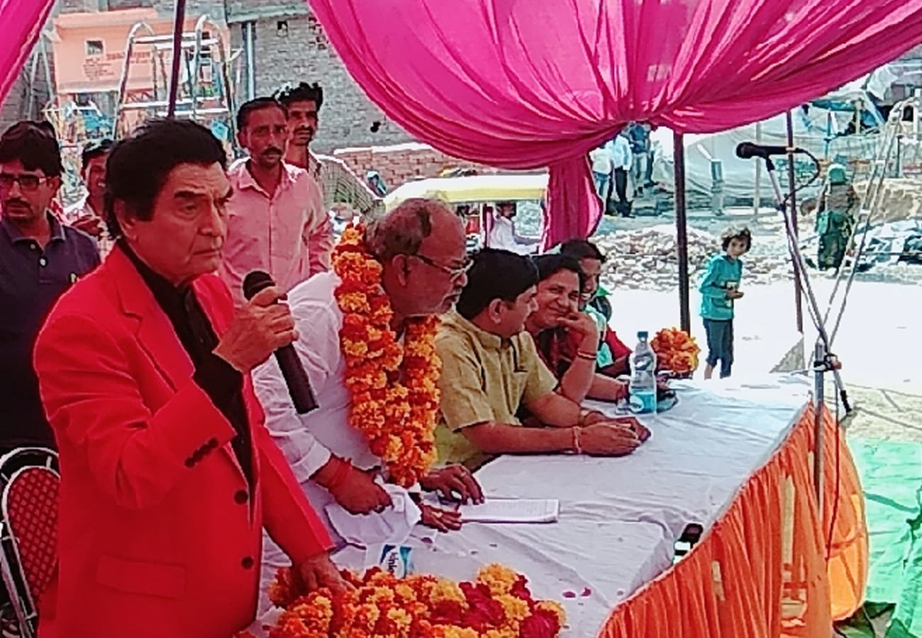 Actor Asrani Election campaign in support of BJP candidate lok sabha election 2019