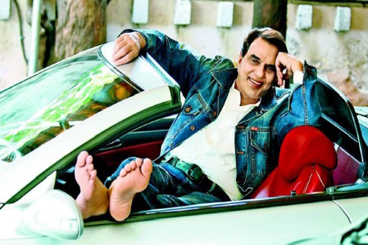 Dharmendra Signed Horror Comedy Film ‘Khalli Balli’