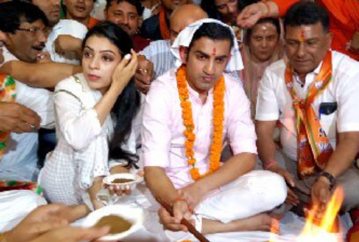 lok sabha chunav 2019 gautam gambhir files nomination pujan and road show before it