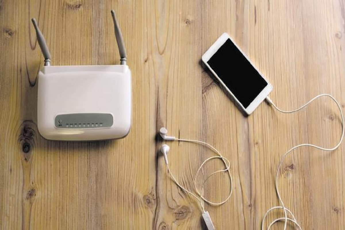 Jio GigaFiber new plan, watch TV by internet and enjoy unlimited calling