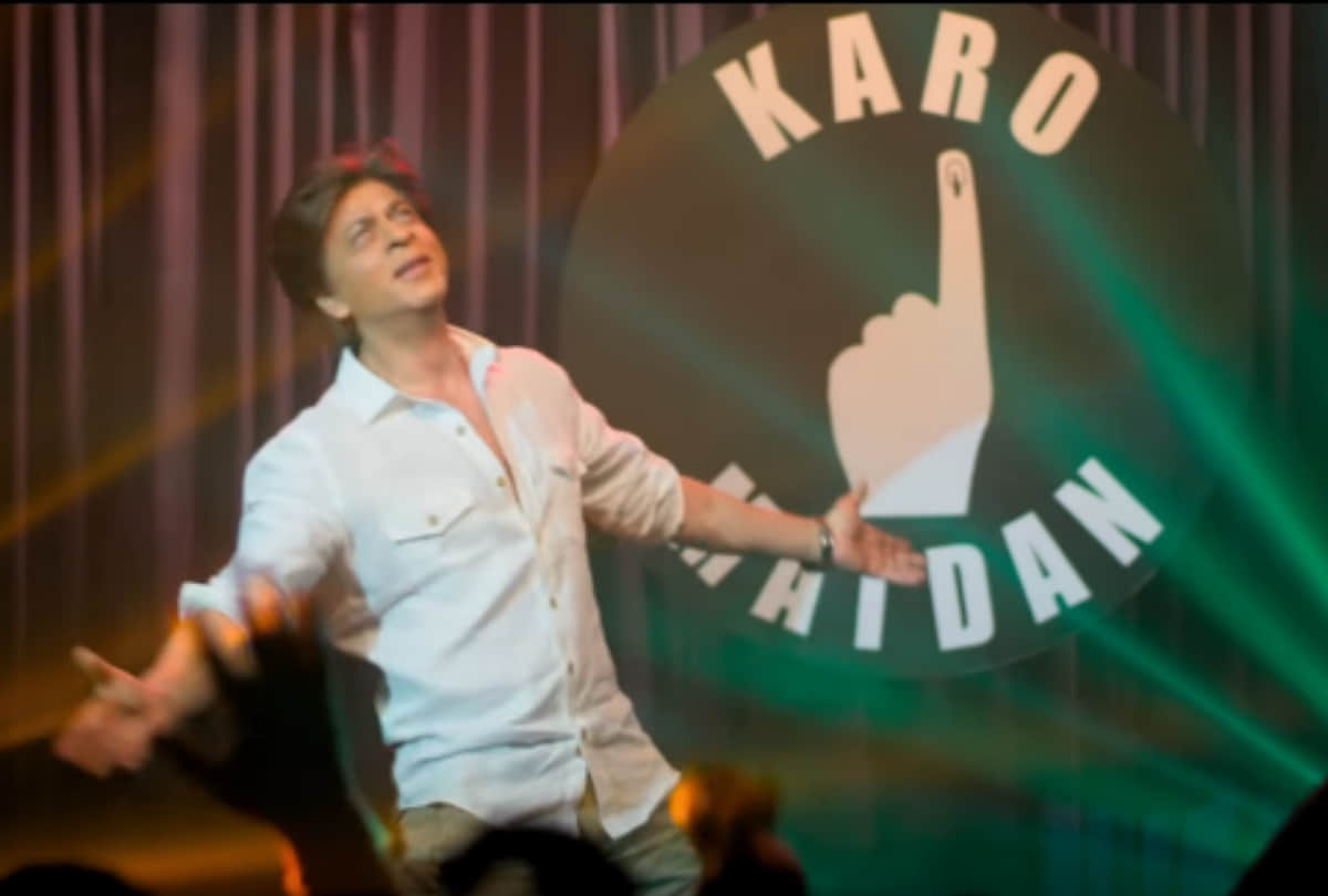 shah rukh khan revealed the reason why he is not signed any film after zero