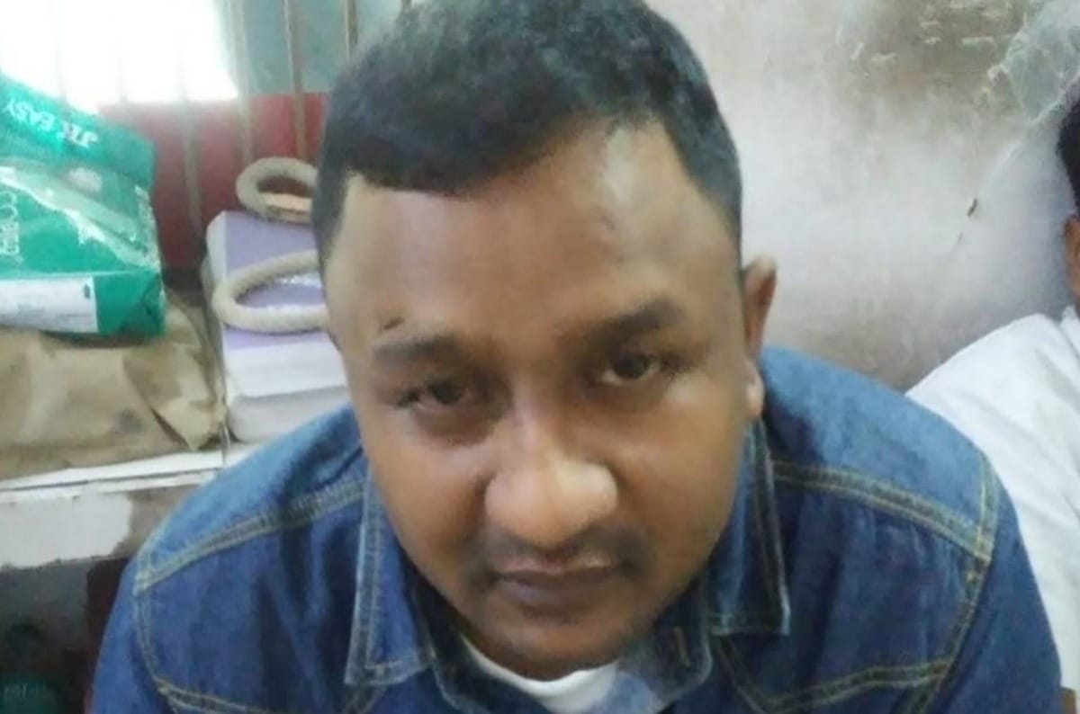 Man caught with fake passport at varanasi airport