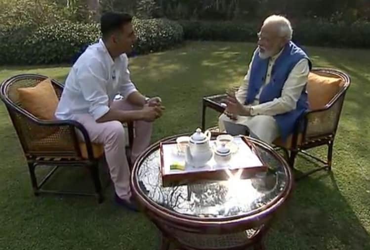 akshay kumar with pm modi question on twinkle khanna election 2019