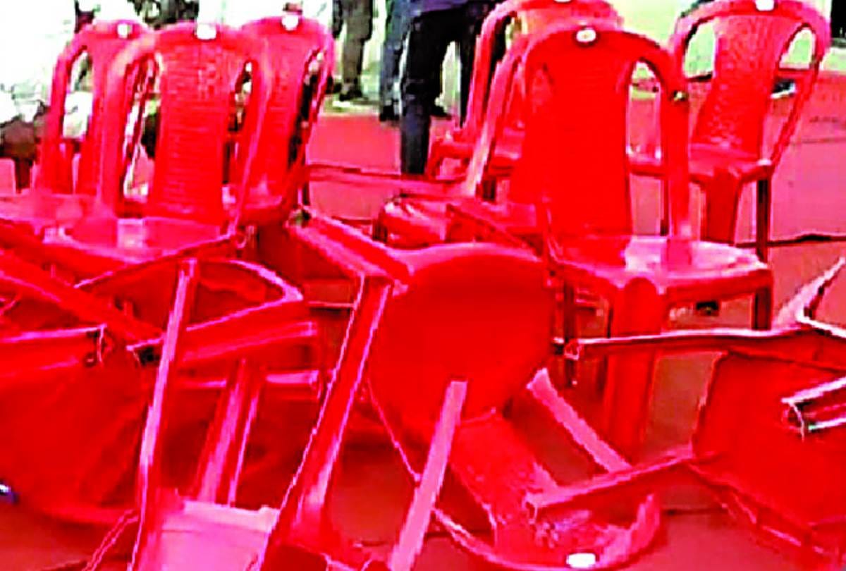 Ruckus in debate of Channel in barabanki