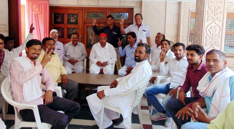 खर्च में देवेंद्र अव्वल, रश्मि पिछड़ीं