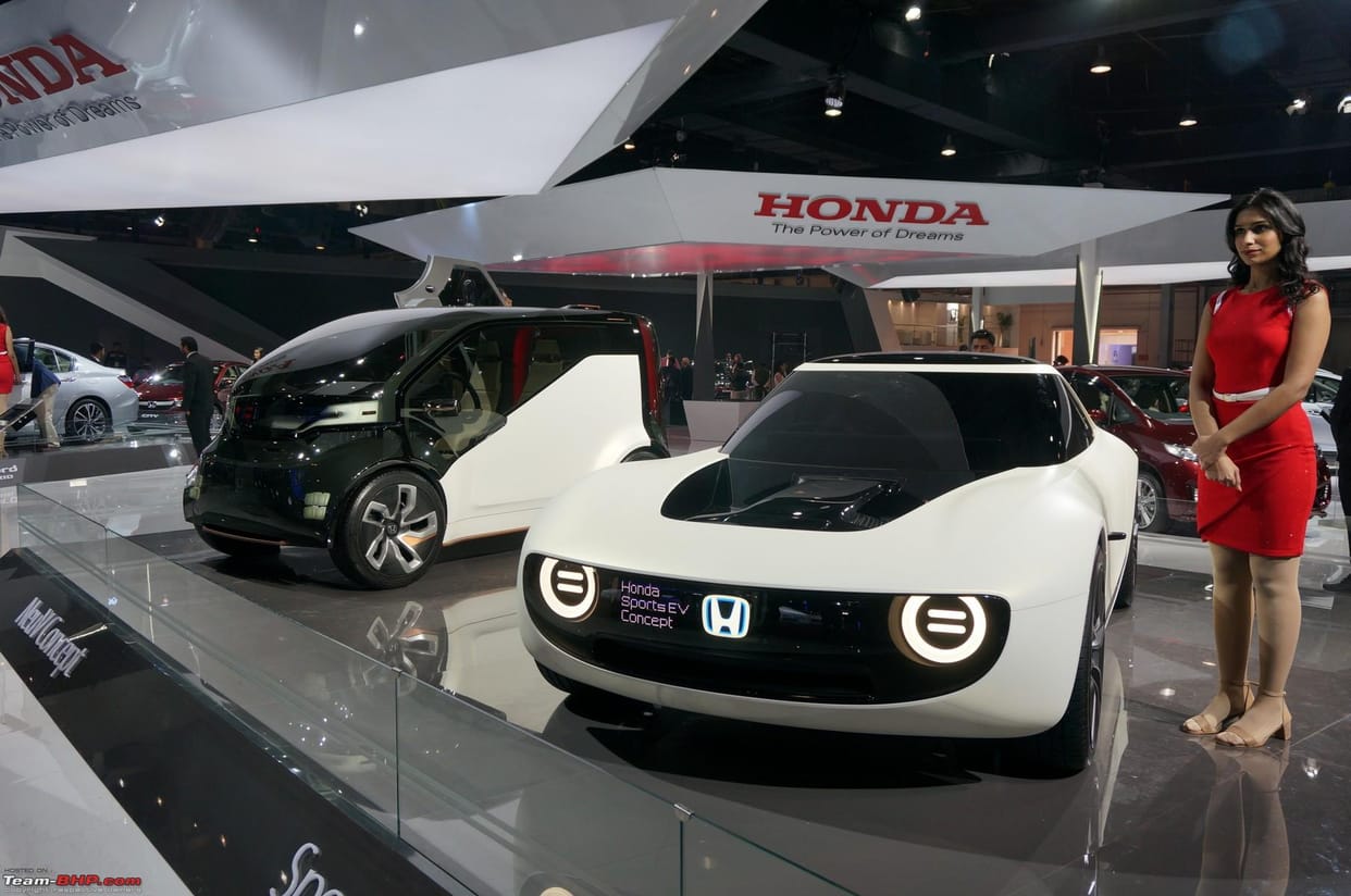 top 5 main reasons why the electric cars and scooters are not popular in india