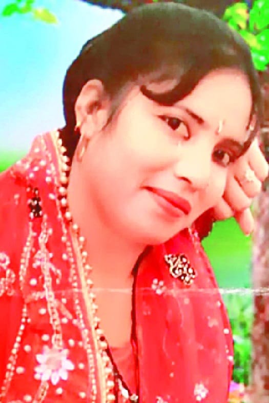Three arrested including husband, murder of wife