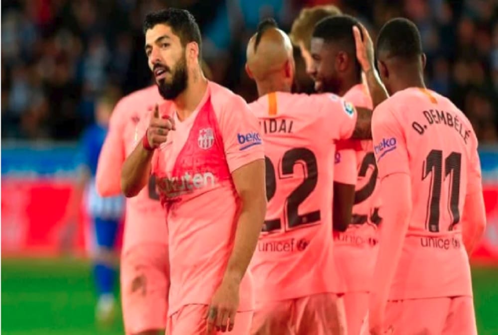 Luis Suarez help Barcelona win over Alaves