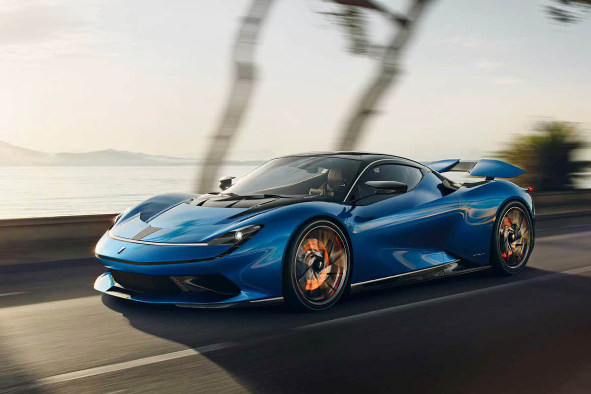 mahindra showcased worlds fastest electric car pininfarina battista and two electric suv BE 05 and xuv e9