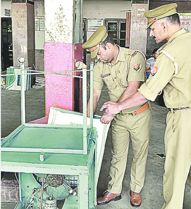 cctv camra kharaab, railway station ki suraksha raam bharose
