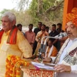 मनोज सिन्हा के नामांकन जनसभा को संबोधित करते अमित शाह