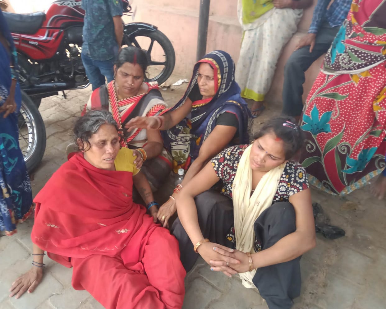 ड्राइवर चौथी की मौत से गांव में मच गया कोहराम