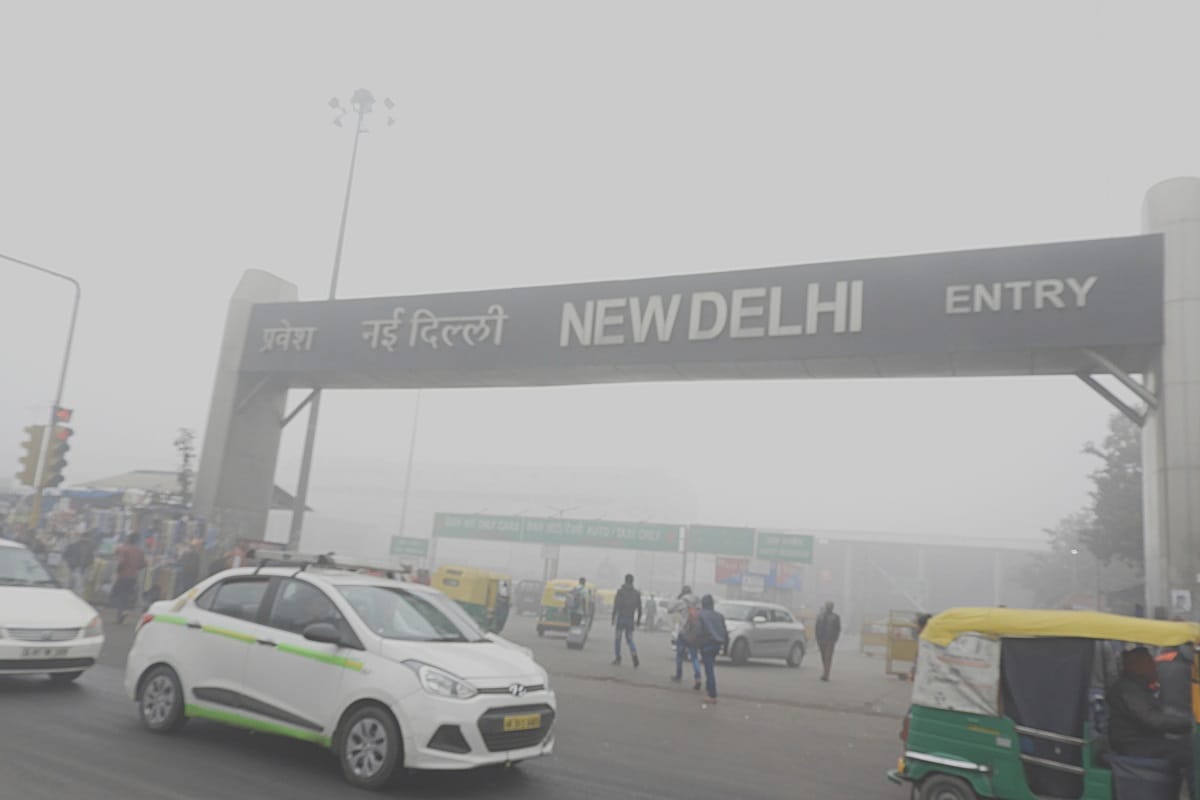slight improvement in Delhi pollution air quality index noted 284