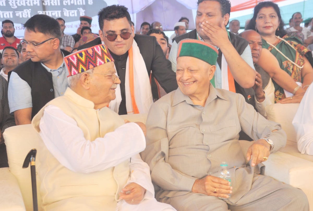 lok sabha election 2019: bjp leader mahant ram chaudhary joined congress in mandi