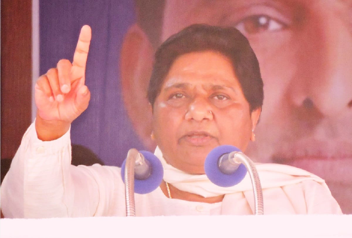 Mayawati tweets on sonbhadra violence.