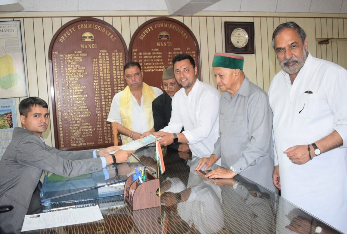 loksabha election 2019 Congress Mandi Candidate Aashray Sharma Files Nomination