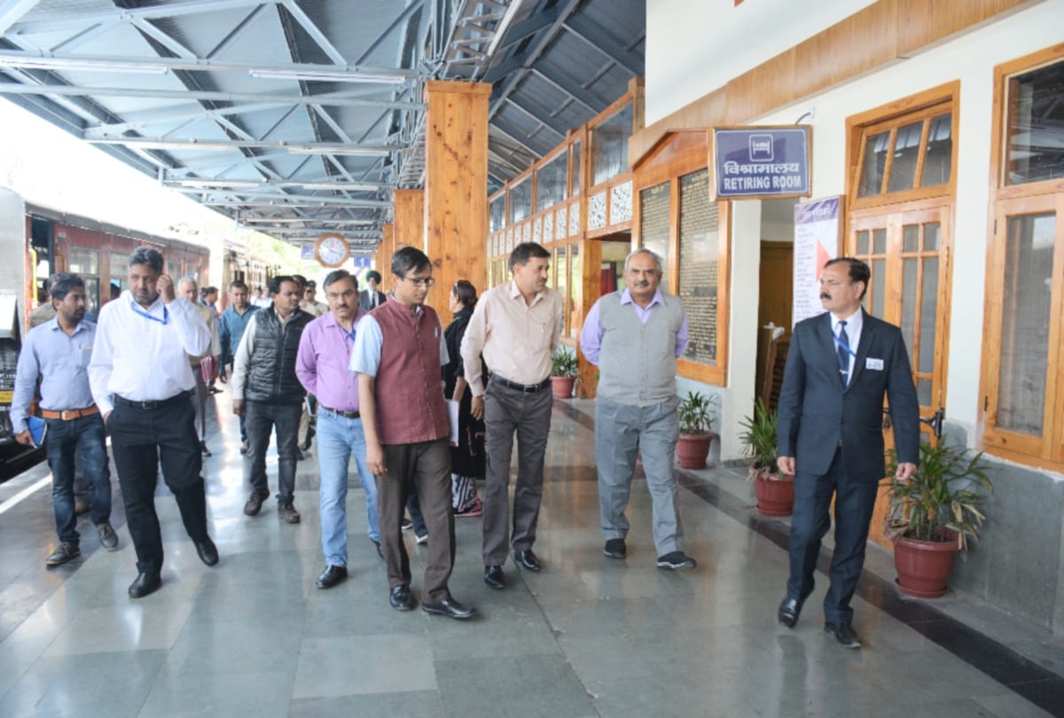 CAG happy with cleanliness system of world famous Shimla railway station