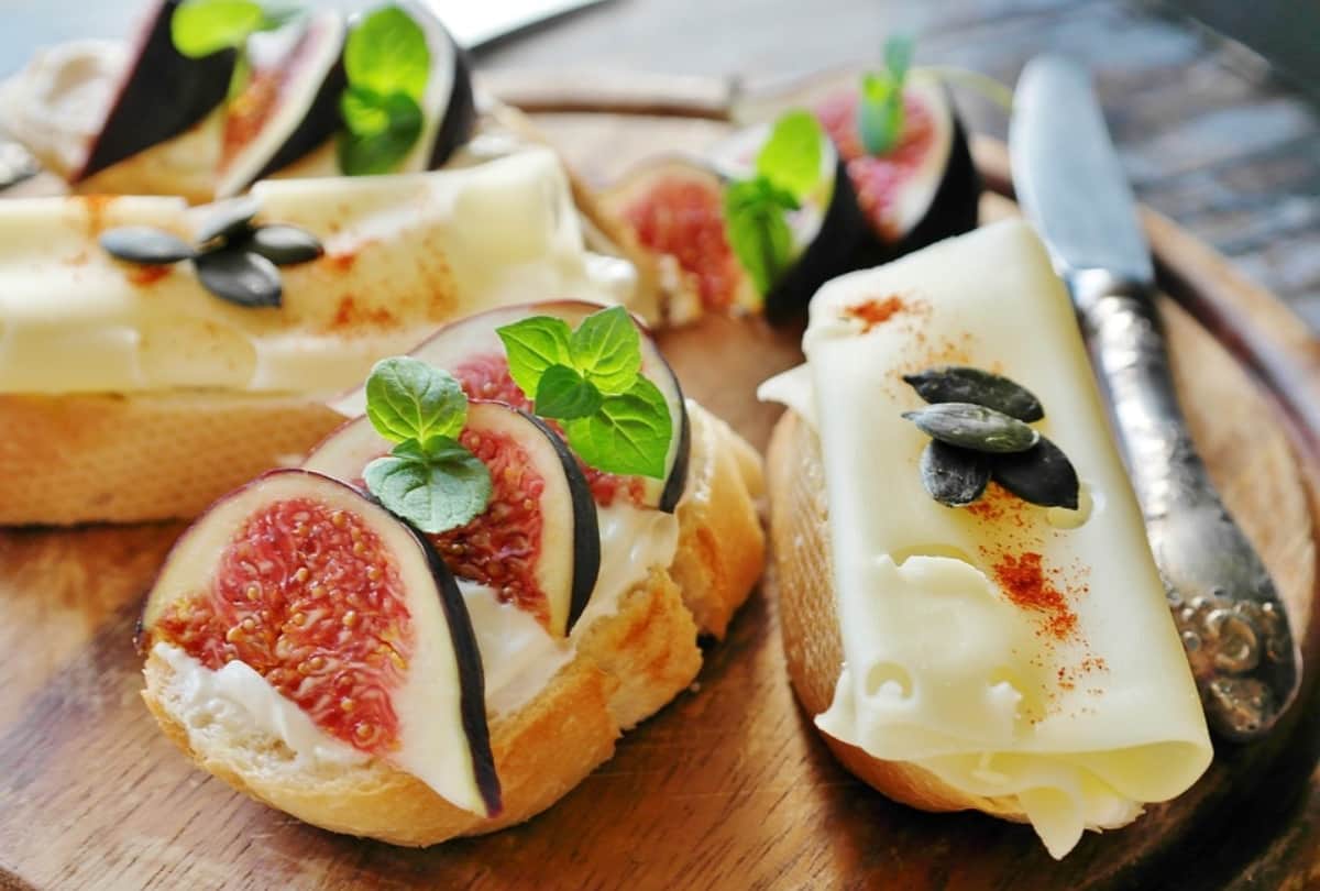 5 foods you should eat before flying