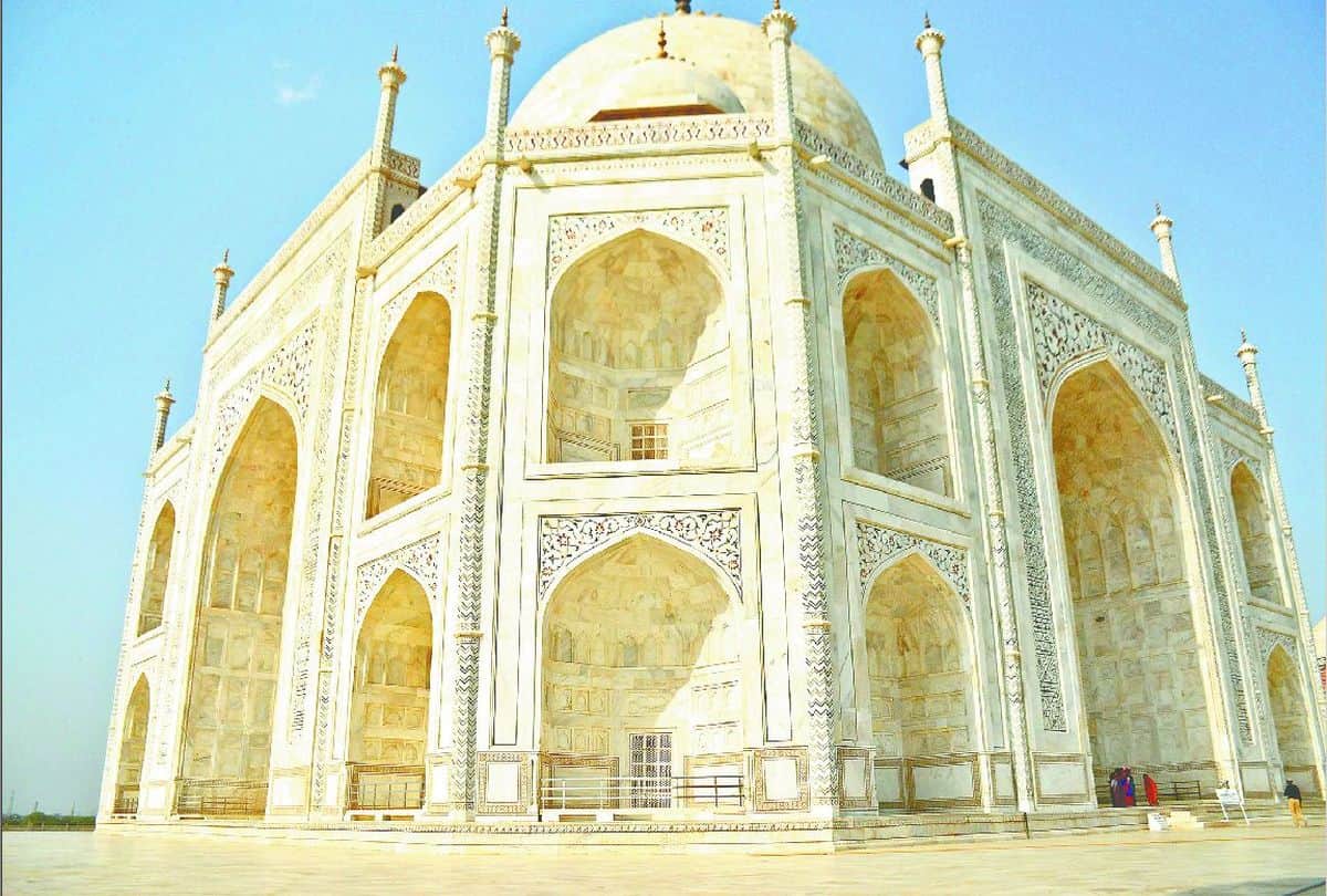 many projects flopped of promote tourism in the city of Taj Mahal