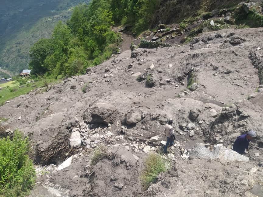 Heavy hail storm and rainfall snowfall in uttarakhand create problem for people photos