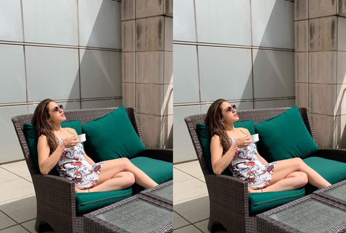 get fashion tips 2019 from bollywood fashion divas for summer holiday