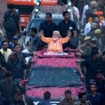 पीएम मोदी का वाराणसी में रोड शो