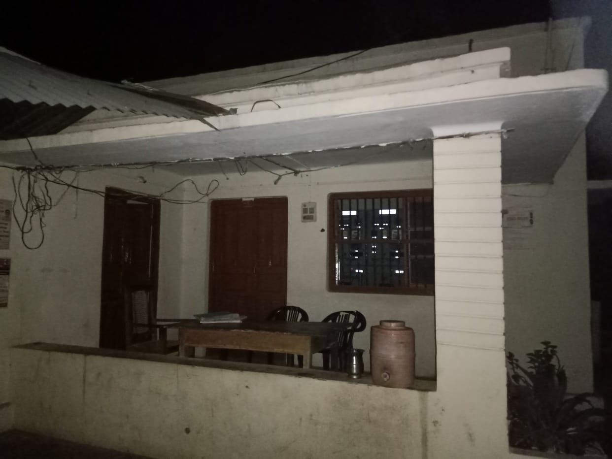 तीसरे दिन भी नहीं सुधरी बिजली आपूर्ति, गुस्साए लोगों ने लगाया जाम