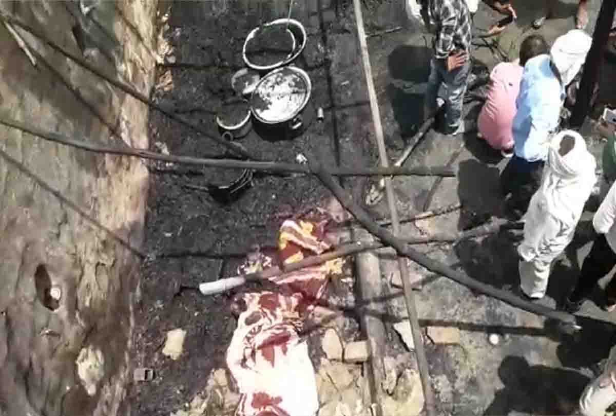 delhi karawal nagar cylinder blast mother daughter died one injured all updates