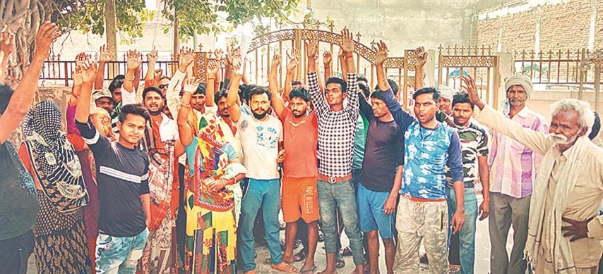 Naga Panchayat office closed off the gate