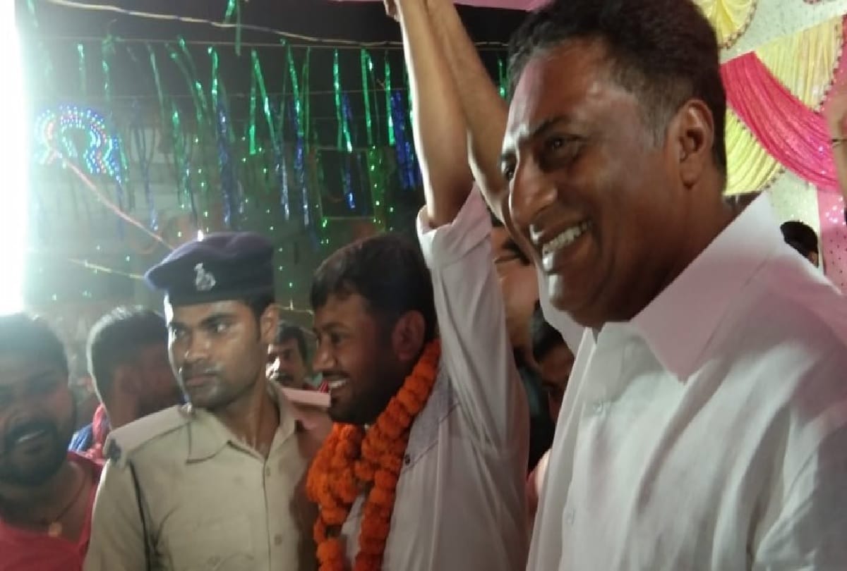 Shabana Azmi and Prakash Raj appeal vote for Kanhaiya Kumar