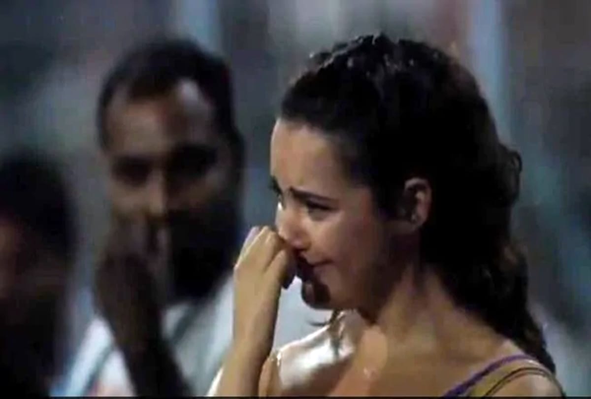 VIDEO: KKR Cheerleader cried after loosing contest against Rajasthan Royals