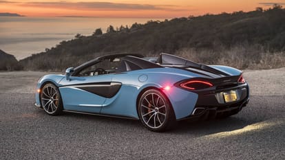 British sports car maker McLaren to make India debut in October 2022 News in Hindi