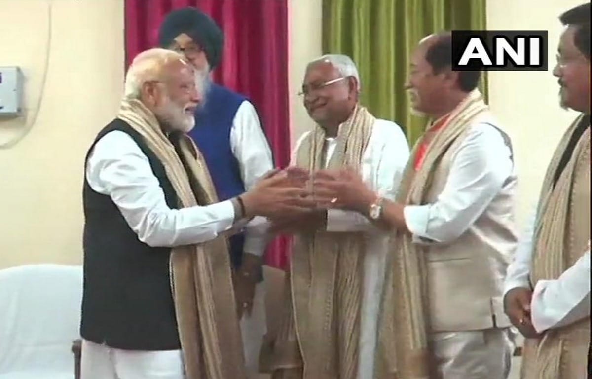 Lok sabha Election 2019 : PM Narendra modi nomination timing astrology