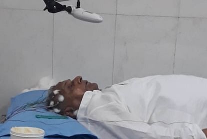 mulayam singh yadav admitted in Medanta Hospital, Gurugram after High blood Sugar problem