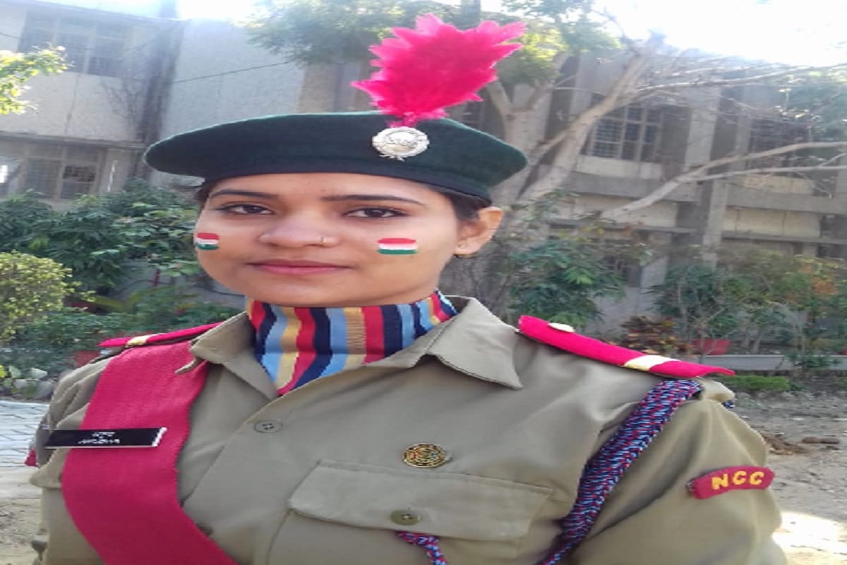 Government has taken recruitment to the army police for daughters and applications have begun