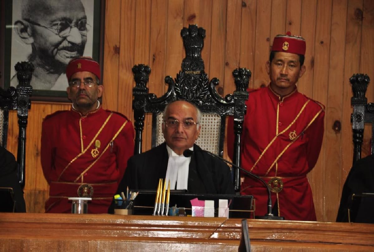 Retired Chief Justice Satish Kumar Agnihotri will investigate Naxalite attack on Bhima Mandavi