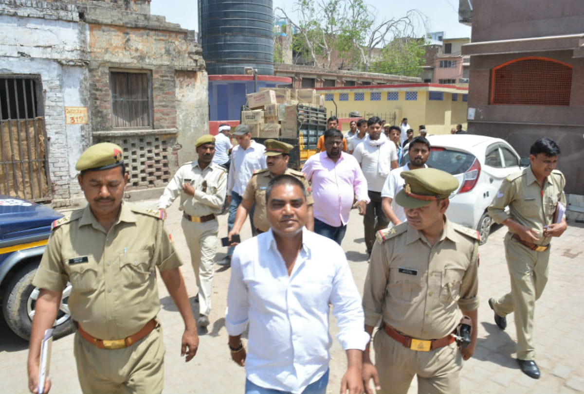 SP leader arrested for objectionable comment on BJP Mayor in Firozabad