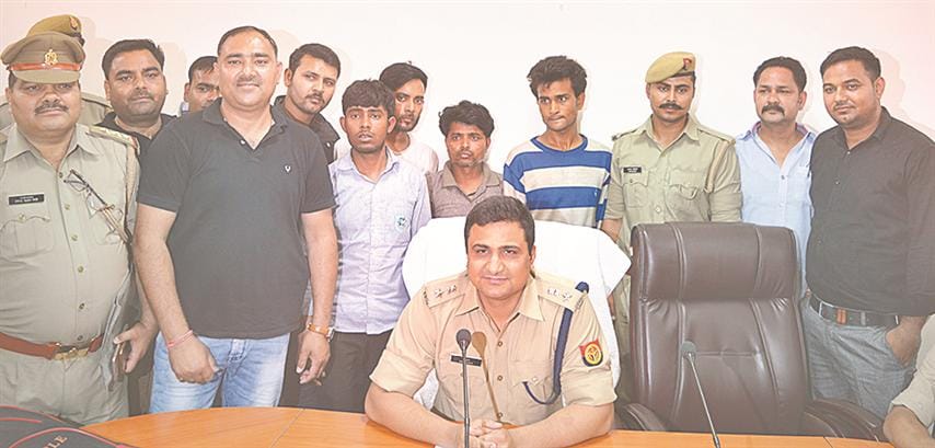 Four absconding robbers arrested in Gutka, three absconding