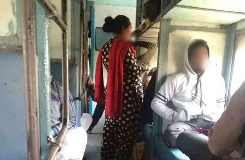 73 thousand Transgenders arrested for forced recovery from Indian railways passengers