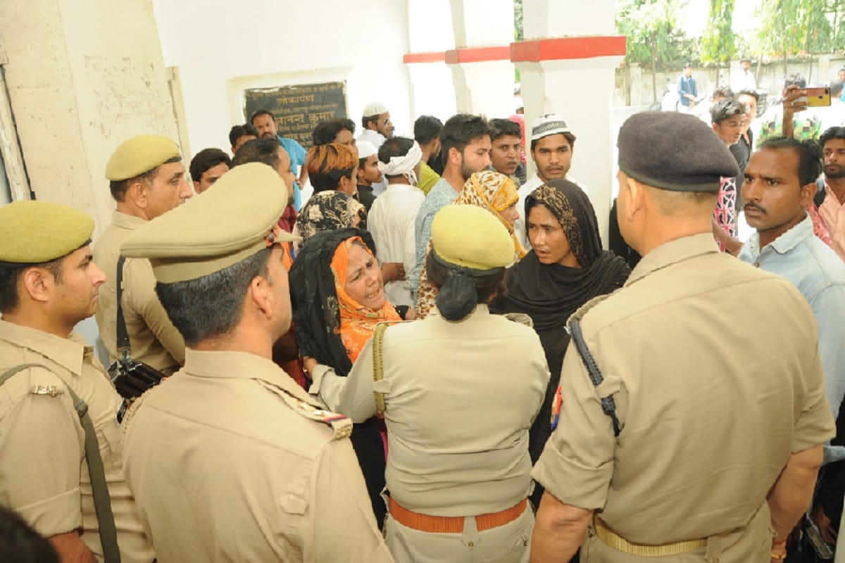Muzaffarnagar woman murder case: arrested of five people after ruckus on SSP office